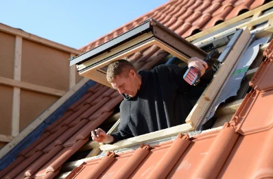 Pose de fenêtres de toit Velux à Sillars